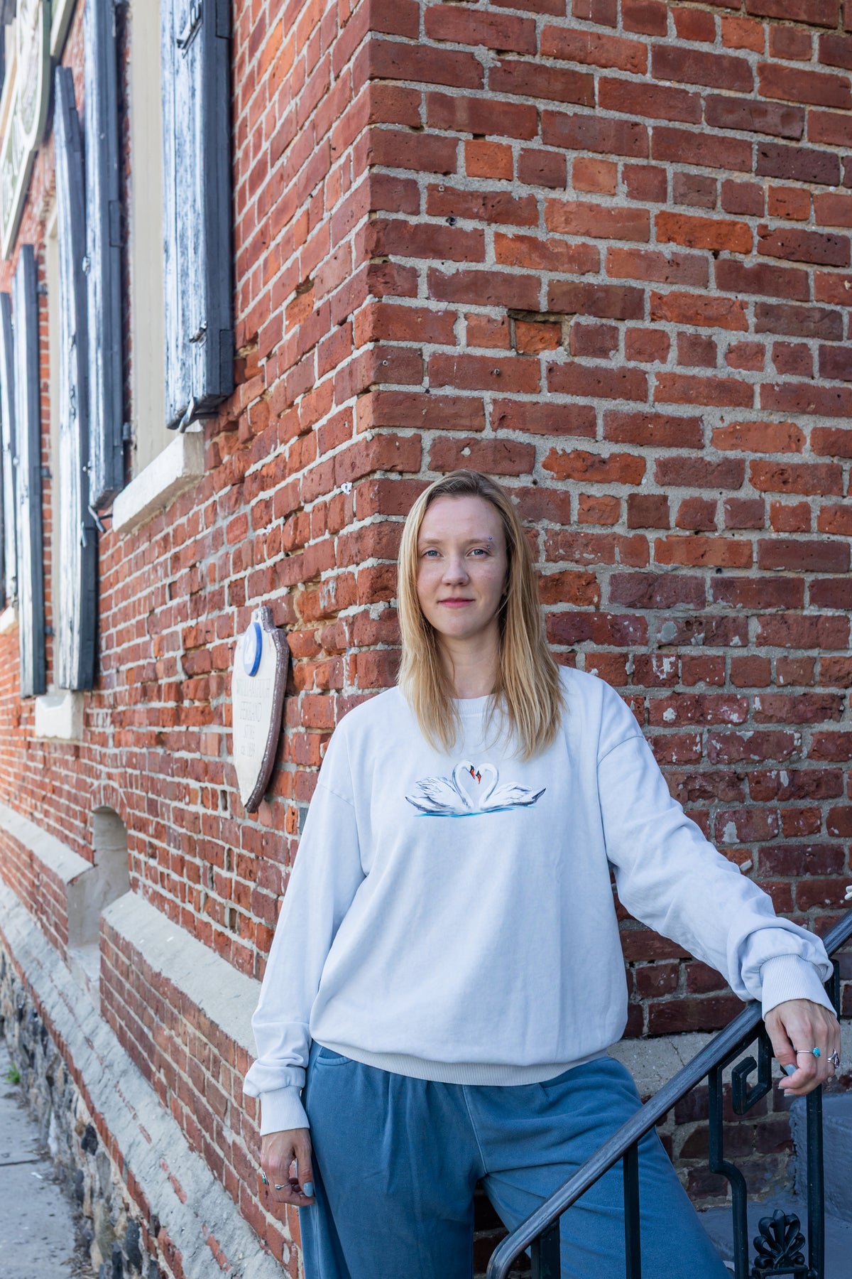 Swan Sweatshirt - Vintage Wash